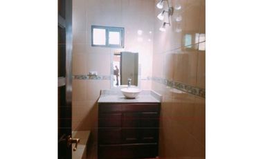 Se alquila hermosa casa con línea blanca en David! Lista para ocupar