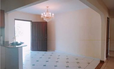 Se alquila hermosa casa con línea blanca en David! Lista para ocupar