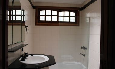 Casa en venta en Wilde Centro