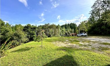 Oportunidad! Se Vende Casa Campestre en Via Al Valle
