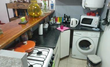 RETASADO!!Departamento 2 amb. en planta baja con cochera o patio propio