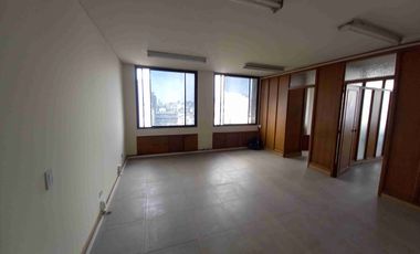 OFICINA EN ARRIENDO EN EL CENTRO/MANIZALES