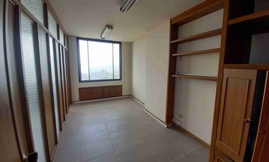 OFICINA EN ARRIENDO EN EL CENTRO/MANIZALES