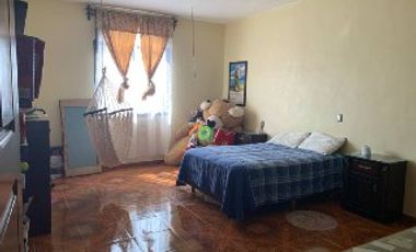 Tepotzotlan Casa en Venta Con 3locales y 3departamentos independientes