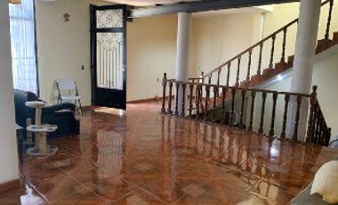 Tepotzotlan Casa en Venta Con 3locales y 3departamentos independientes