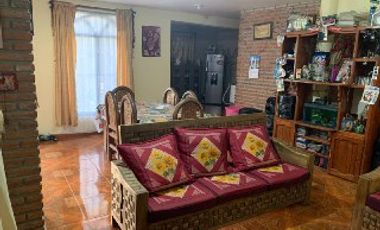 Tepotzotlan Casa en Venta Con 3locales y 3departamentos independientes