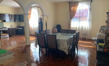 Tepotzotlan Casa en Venta Con 3locales y 3departamentos independientes
