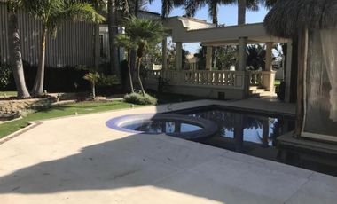 ESPECTACULAR MANSIÓN  EN VENTA EN SAN ISIDRO MAZATEPEC