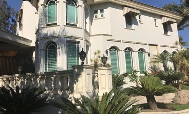 ESPECTACULAR MANSIÓN  EN VENTA EN SAN ISIDRO MAZATEPEC