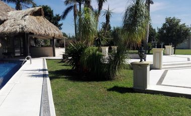 ESPECTACULAR MANSIÓN  EN VENTA EN SAN ISIDRO MAZATEPEC