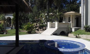 ESPECTACULAR MANSIÓN  EN VENTA EN SAN ISIDRO MAZATEPEC