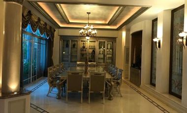 ESPECTACULAR MANSIÓN  EN VENTA EN SAN ISIDRO MAZATEPEC