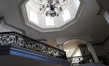 ESPECTACULAR MANSIÓN  EN VENTA EN SAN ISIDRO MAZATEPEC