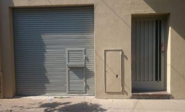 Galpón con dos locales en Alquiler en San Justo