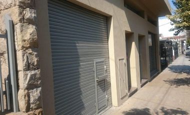 Galpón con dos locales en Alquiler en San Justo