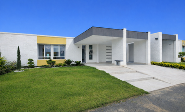 casa en venta en el castillo. Cod V9674869