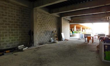 local en arriendo en los robles. Cod A91868