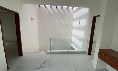 Estrene en privada de 4 casas