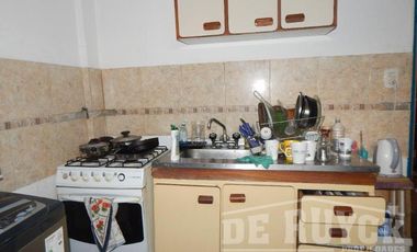 Casa PH en Venta en Ezpeleta Oeste