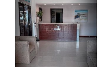 VENTA DE HOTEL CON PISCINA CLIMATIZADA A METROS DEL MAR