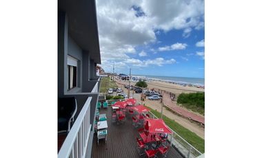 VENTA DE HOTEL CON PISCINA CLIMATIZADA A METROS DEL MAR