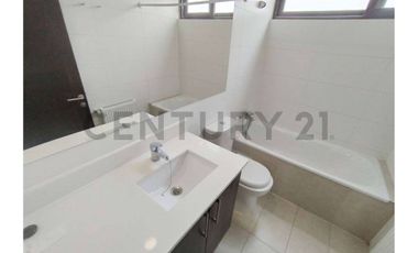 VENTA CASA CHICUREO - CONDOMINIO AGUAS CLARAS