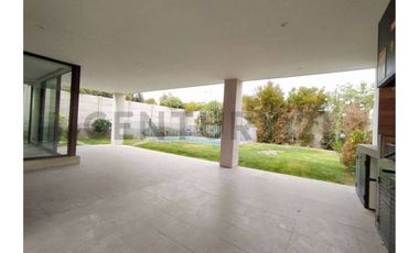 VENTA CASA CHICUREO - CONDOMINIO AGUAS CLARAS