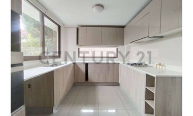 VENTA CASA CHICUREO - CONDOMINIO AGUAS CLARAS