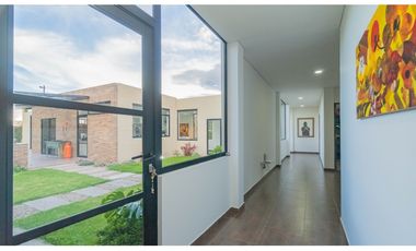 CASA CAMPESTRE CONTEMPORNEA Y MODERNA / TENJO CUNDINAMARCA