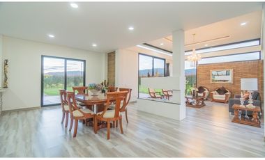 CASA CAMPESTRE CONTEMPORNEA Y MODERNA / TENJO CUNDINAMARCA