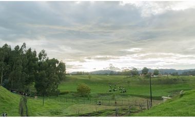 CASA CAMPESTRE CONTEMPORNEA Y MODERNA / TENJO CUNDINAMARCA