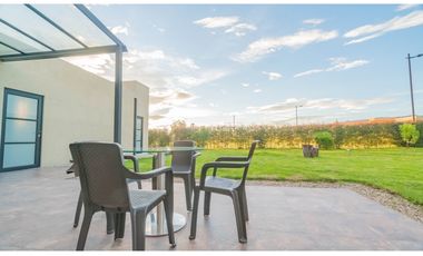 CASA CAMPESTRE CONTEMPORNEA Y MODERNA / TENJO CUNDINAMARCA