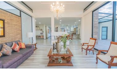 CASA CAMPESTRE CONTEMPORNEA Y MODERNA / TENJO CUNDINAMARCA