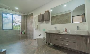 CASA CAMPESTRE CONTEMPORNEA Y MODERNA / TENJO CUNDINAMARCA