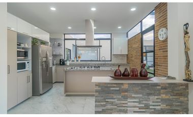 CASA CAMPESTRE CONTEMPORNEA Y MODERNA / TENJO CUNDINAMARCA