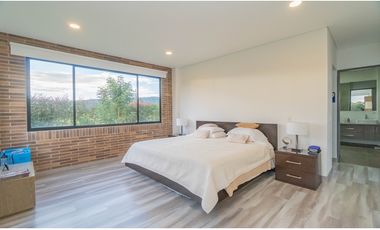 CASA CAMPESTRE CONTEMPORNEA Y MODERNA / TENJO CUNDINAMARCA