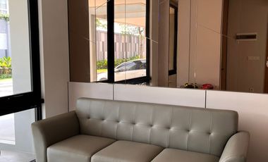 Rumah Modern Minimalis di Botany Hills, Fatmawati Cilandak Jakarta Selatan