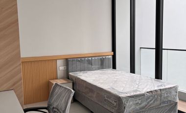 Rumah Modern Minimalis di Botany Hills, Fatmawati Cilandak Jakarta Selatan