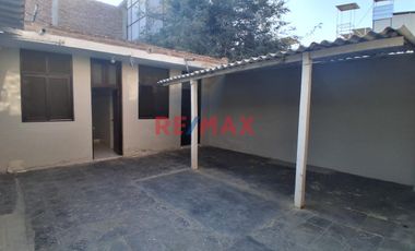 😮 Ocasión Casa En Venta 🏡  Urb. Piura Calle Castro Pozo Mz F1 Lote 06 🔝 Uso Comercial  💰 👉🏽 A.T  199.5 M2 👉🏽 A.C  250 M2