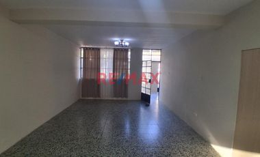 😮 Ocasión Casa En Venta 🏡  Urb. Piura Calle Castro Pozo Mz F1 Lote 06 🔝 Uso Comercial  💰 👉🏽 A.T  199.5 M2 👉🏽 A.C  250 M2