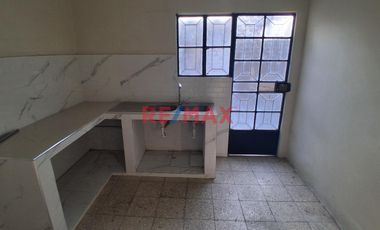 😮 Ocasión Casa En Venta 🏡  Urb. Piura Calle Castro Pozo Mz F1 Lote 06 🔝 Uso Comercial  💰 👉🏽 A.T  199.5 M2 👉🏽 A.C  250 M2