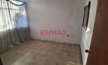 😮 Ocasión Casa En Venta 🏡  Urb. Piura Calle Castro Pozo Mz F1 Lote 06 🔝 Uso Comercial  💰 👉🏽 A.T  199.5 M2 👉🏽 A.C  250 M2