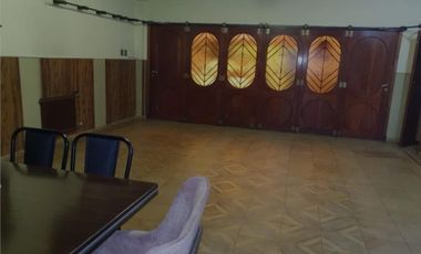 VENDO CHALET 4 AMBIENTES