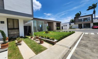casa en arriendo en villa del rosario. Cod A5658