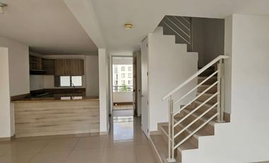 apartamento en venta en unicentro. Cod V17774