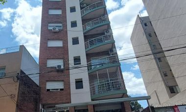 OPORTUNIDAD ULTIMO PRECIO - DEPARTAMENTO 3 AMB. SEMIPISO