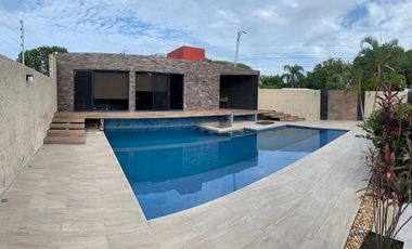 VENTA AMPLIA CASA D 3 RECAMARAS CON JARDIN Y ALBERCA EN PLAYA DE VACAS, VERACRUZ