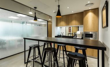 Oficina en Arriendo en Los Militates / Escuela Militar