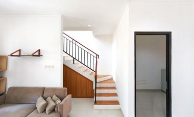 Rumah 2 Lt SHM 12 Menit ke Bintaro Xchange Mall Dibantu KPR J-26642