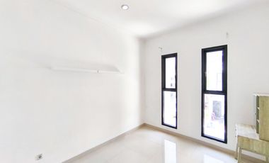 Rumah 2 Lt SHM 12 Menit ke Bintaro Xchange Mall Dibantu KPR J-26642